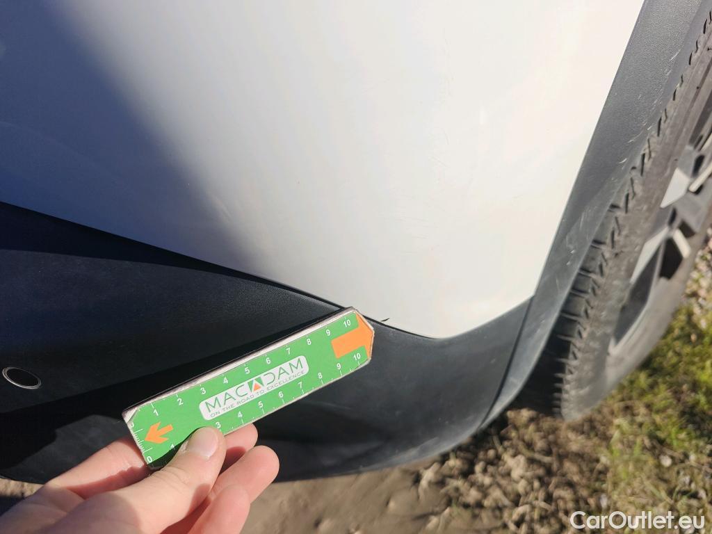  Peugeot  2008 PEUGEOT  / 2019 / 5P / todoterreno Allure BlueHDI 81kW (110CV) #58