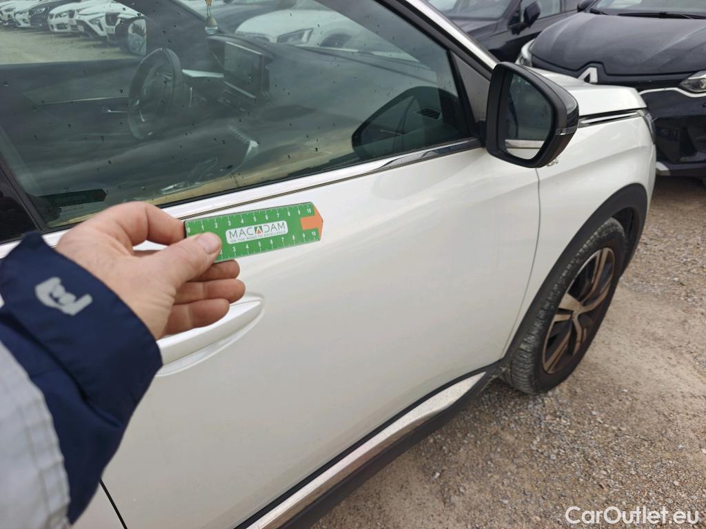  Peugeot  3008 PEUGEOT  / 2020 / 5P / todoterreno 1.5 BlueHDi 96kW S&S GT EAT8 #26