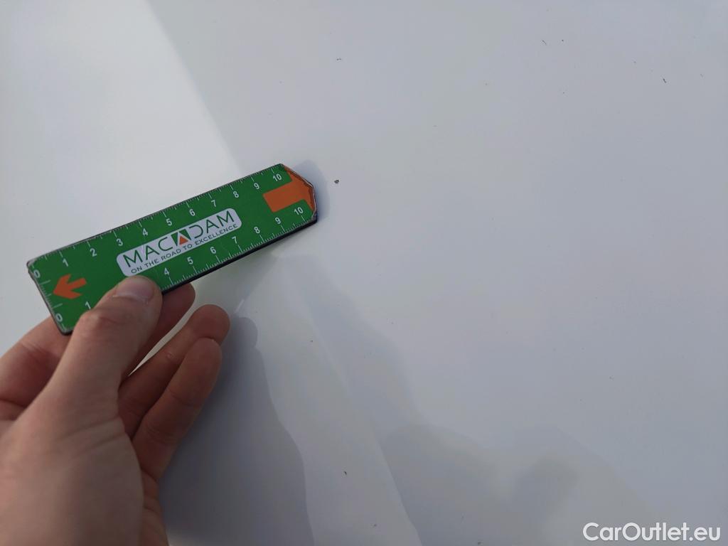  Peugeot  208 PEUGEOT  / 2019 / 5P / berlina con portón BlueHDi 73kW (100CV) Active Pack (AC) #14