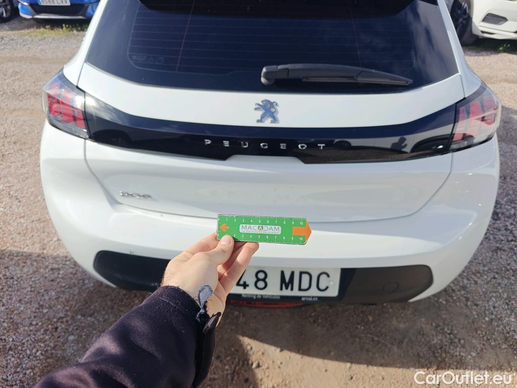  Peugeot  208 PEUGEOT  / 2019 / 5P / berlina con portón BlueHDi 73kW (100CV) Active #10