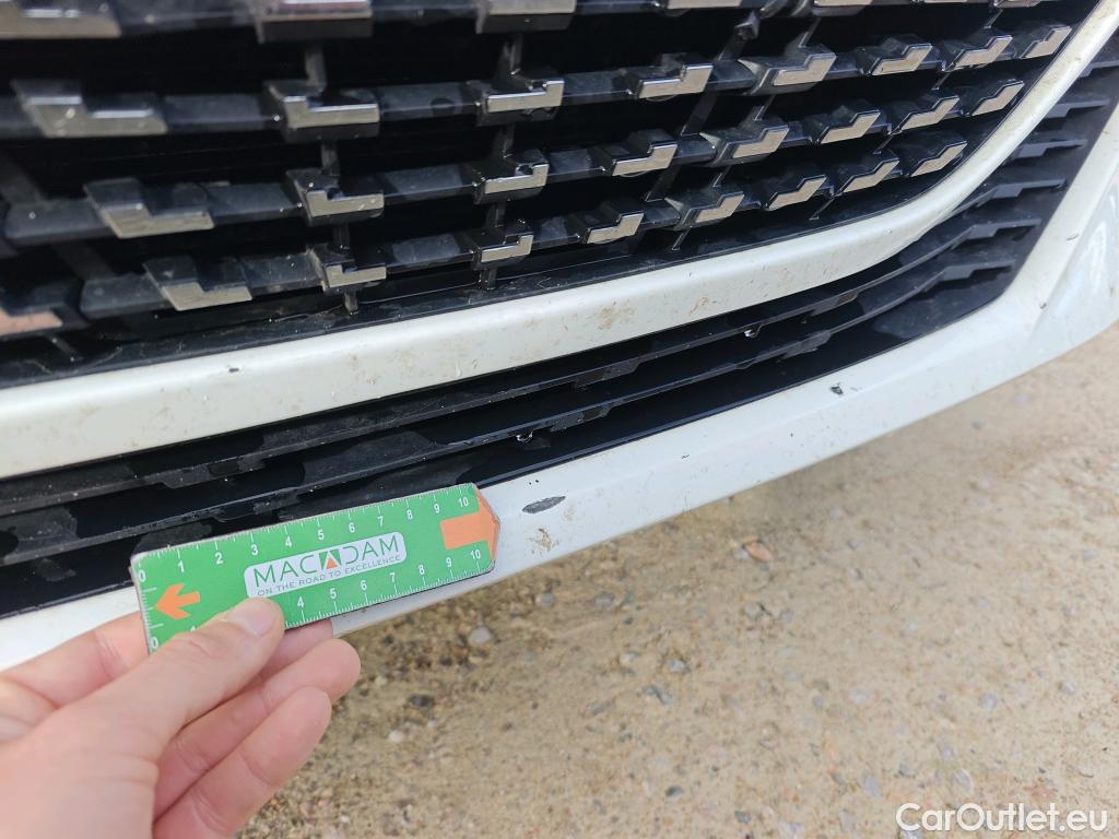  Peugeot  208 PEUGEOT  / 2019 / 5P / berlina con portón BlueHDi 73kW (100CV) Active Pack (AC) #51