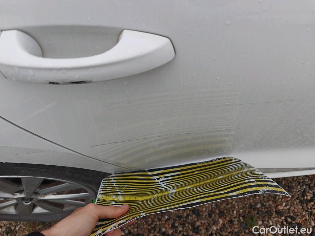  Seat  Ibiza SEAT  / 2017 / 5P / berlina con portón 1.0 TSI 81kW (110CV) Style Plus(SP) #4