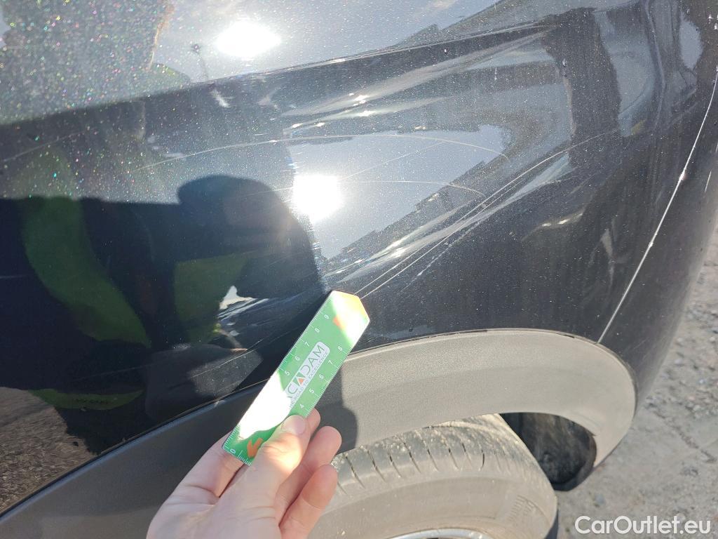  Peugeot  3008 PEUGEOT  / 2020 / 5P / todoterreno 1.5 BlueHDi 96kW (130CV) S&S Allure EAT8 #49