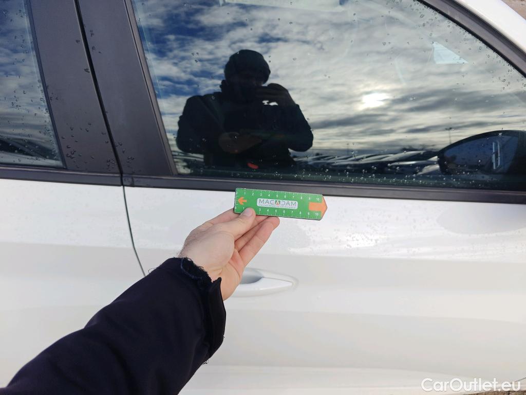  Peugeot  208 PEUGEOT  / 2019 / 5P / berlina con portón BlueHDi 73kW (100CV) Active Pack (AC) #56