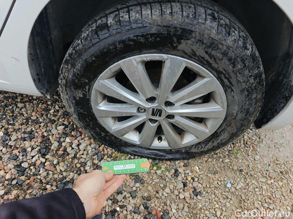  Seat  Ibiza SEAT  / 2017 / 5P / berlina con portón 1.0 TSI 81kW (110CV) Style Plus(SP) #20