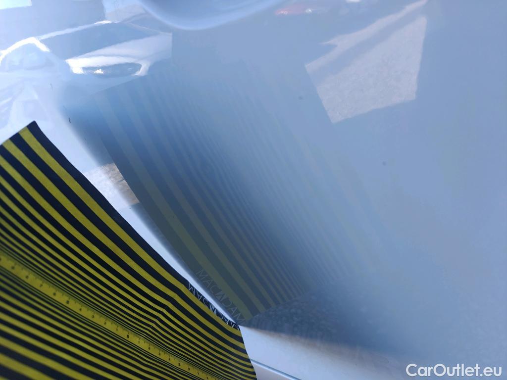  Peugeot  2008 PEUGEOT  / 2019 / 5P / todoterreno Allure BlueHDI 81kW (110CV) #7