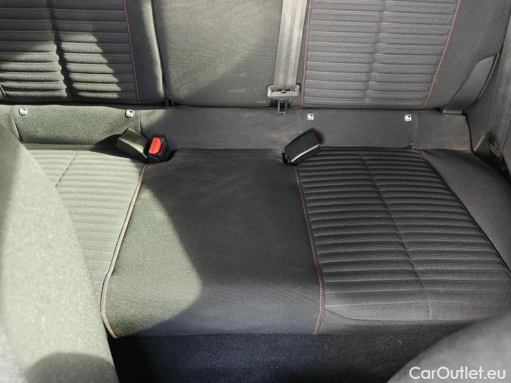  Peugeot  208 PEUGEOT  / 2019 / 5P / berlina con portón BlueHDi 73kW (100CV) Active #26