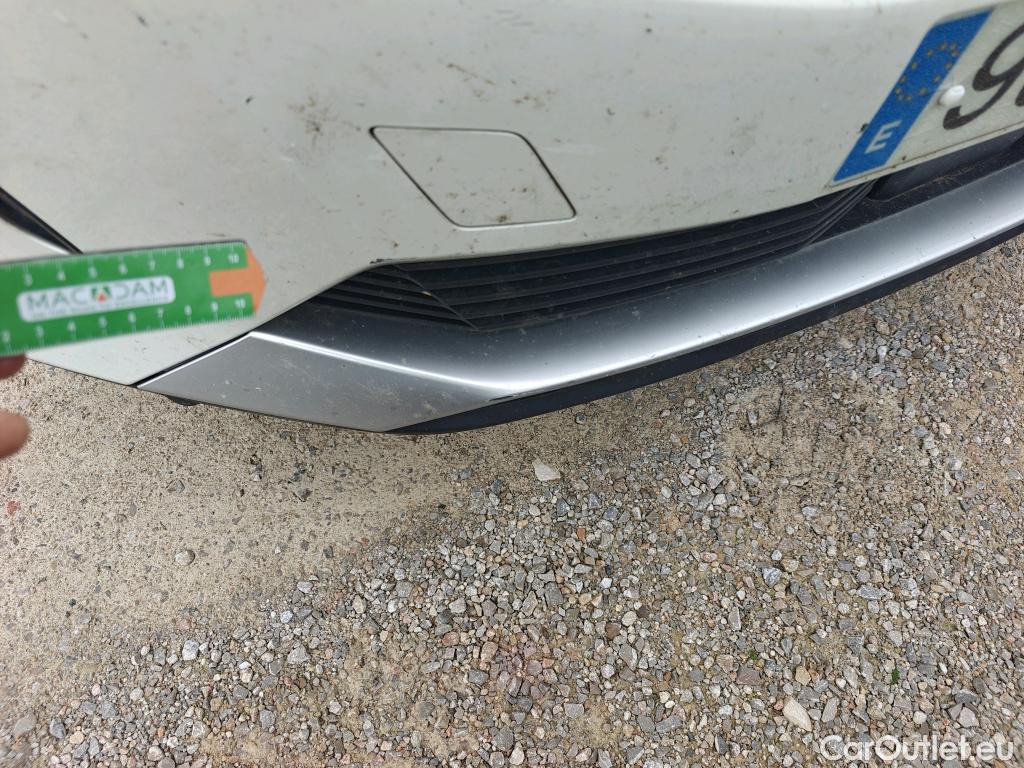  Peugeot  3008 PEUGEOT  / 2020 / 5P / todoterreno 1.5 BlueHDi 96kW S&S GT EAT8 #20