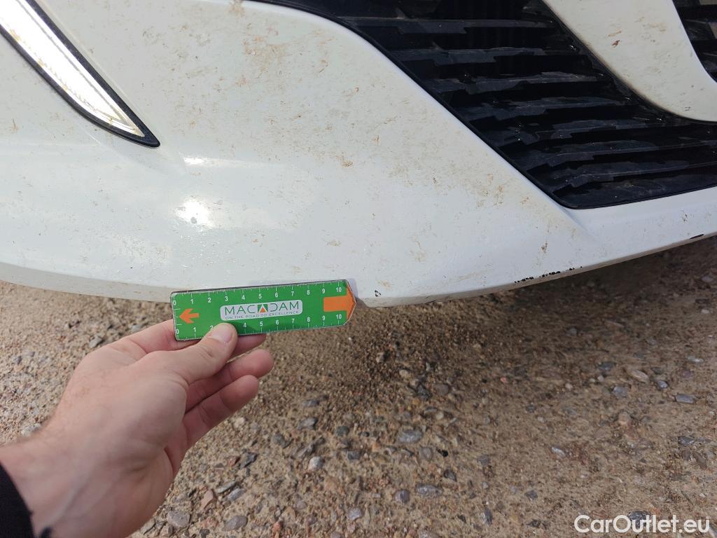  Peugeot  208 PEUGEOT  / 2019 / 5P / berlina con portón BlueHDi 73kW (100CV) Active Pack (AC) #49