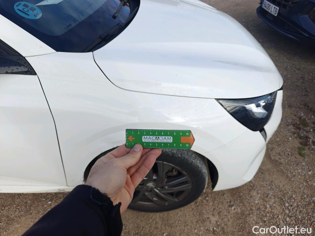  Peugeot  208 PEUGEOT  / 2019 / 5P / berlina con portón BlueHDi 73kW (100CV) Active Pack (AC) #7