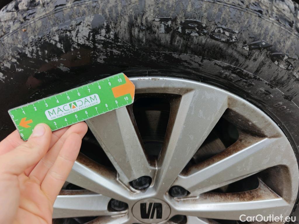  Seat  Ibiza SEAT  / 2017 / 5P / berlina con portón 1.0 TSI 81kW (110CV) Style Plus(SP) #46