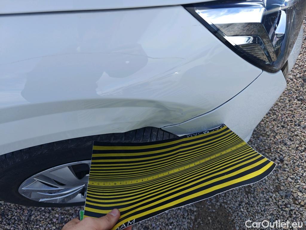  Peugeot  208 PEUGEOT  / 2019 / 5P / berlina con portón BlueHDi 73kW (100CV) Active #9