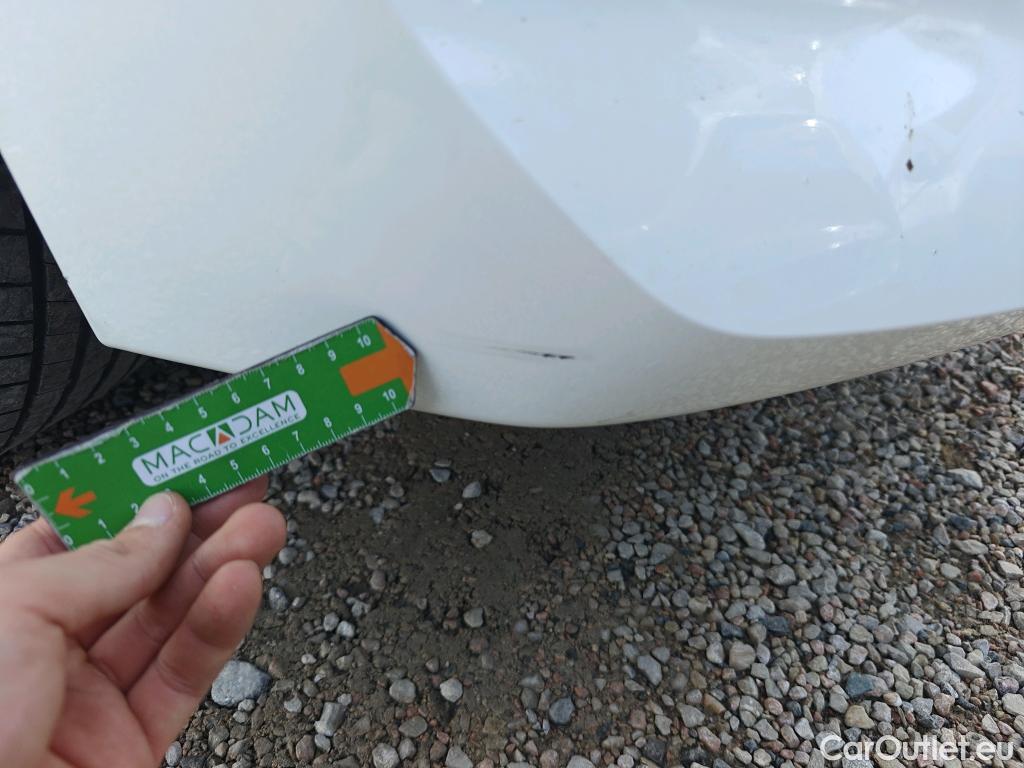  Peugeot  208 PEUGEOT  / 2019 / 5P / berlina con portón BlueHDi 73kW (100CV) Active #42