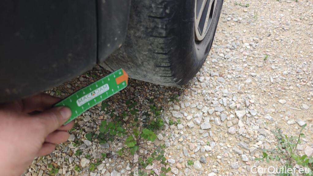  Peugeot  2008 PEUGEOT  / 2019 / 5P / todoterreno Active Puretech 100 S&S BVM6 #4