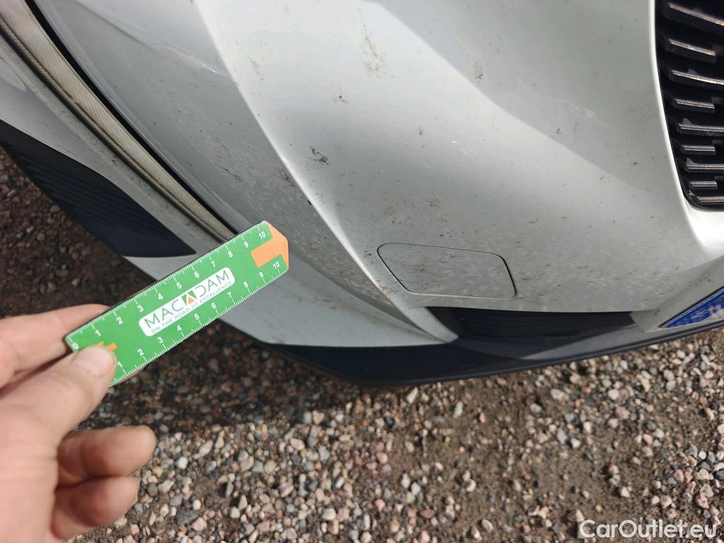  Peugeot  2008 PEUGEOT  / 2019 / 5P / todoterreno Active Puretech 100 S&S BVM6 #23