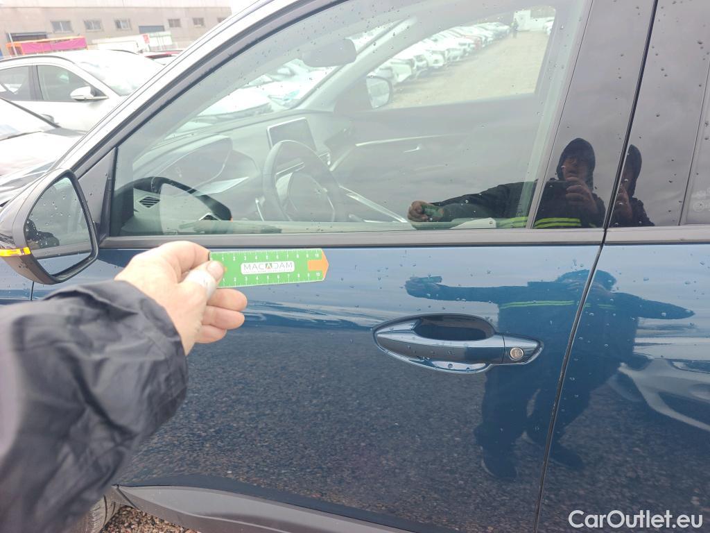  Peugeot  3008 PEUGEOT  / 2020 / 5P / todoterreno 1.5 BlueHDi 96kW Active Pack EAT8 #6