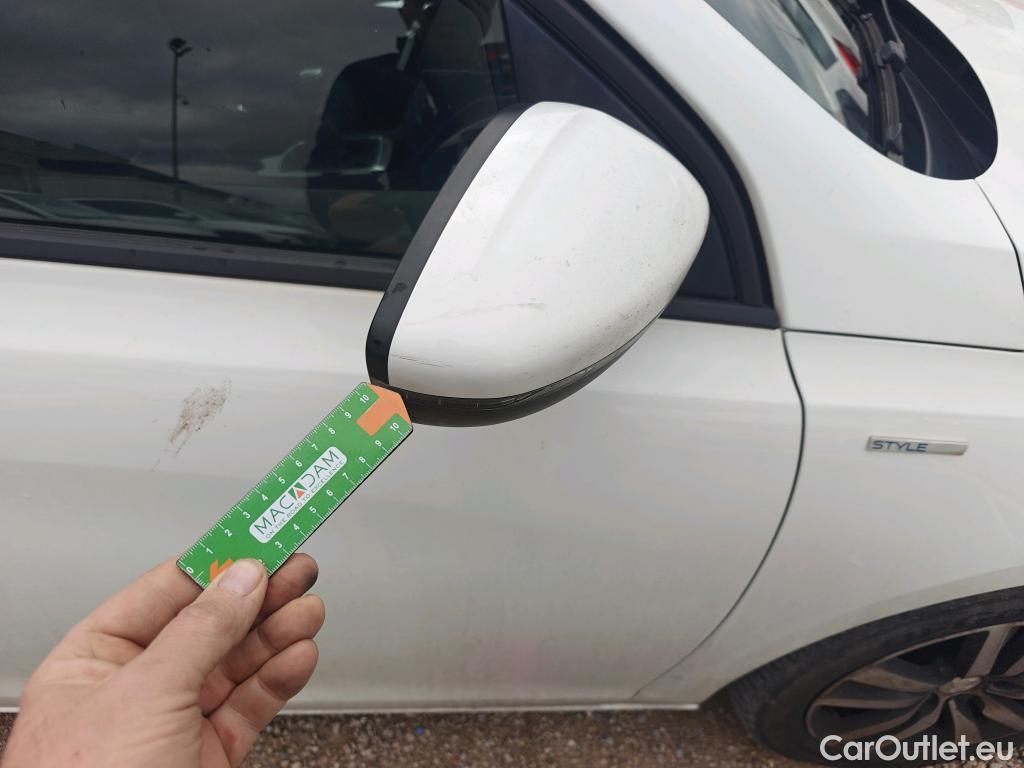  Peugeot  308 PEUGEOT  / 2017 / 5P / berlina con portón 5p Style BlueHDi 130 S&S #20