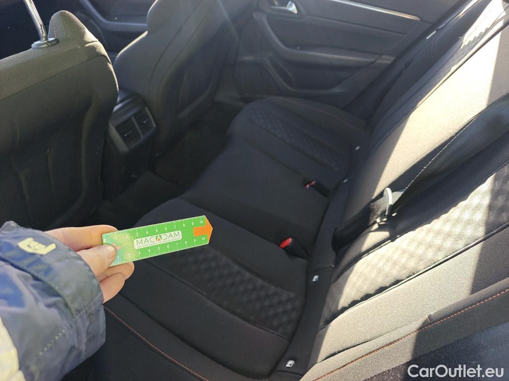  Peugeot  508 PEUGEOT  / 2018 / 5P / berlina con portón 5P Business Line BlueHDi 96kW S&S 6vel (AC) #23