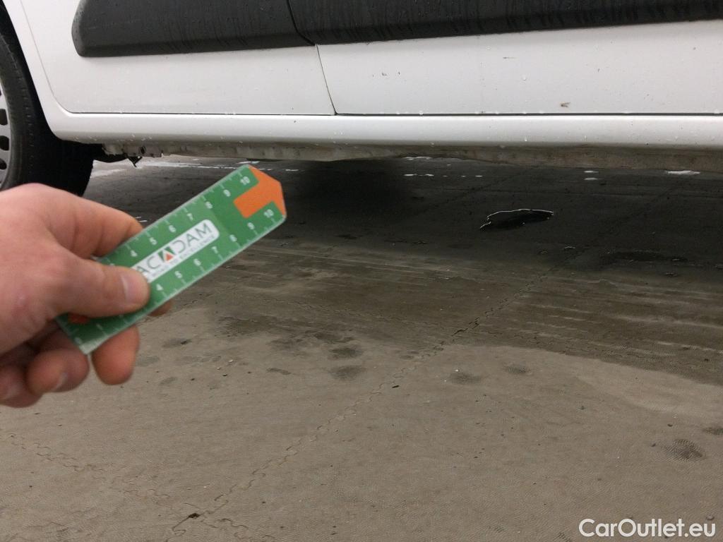  Citroen  Berlingo CITROEN  COMBI Talla M BlueHDi 100 S&S LIVE #4