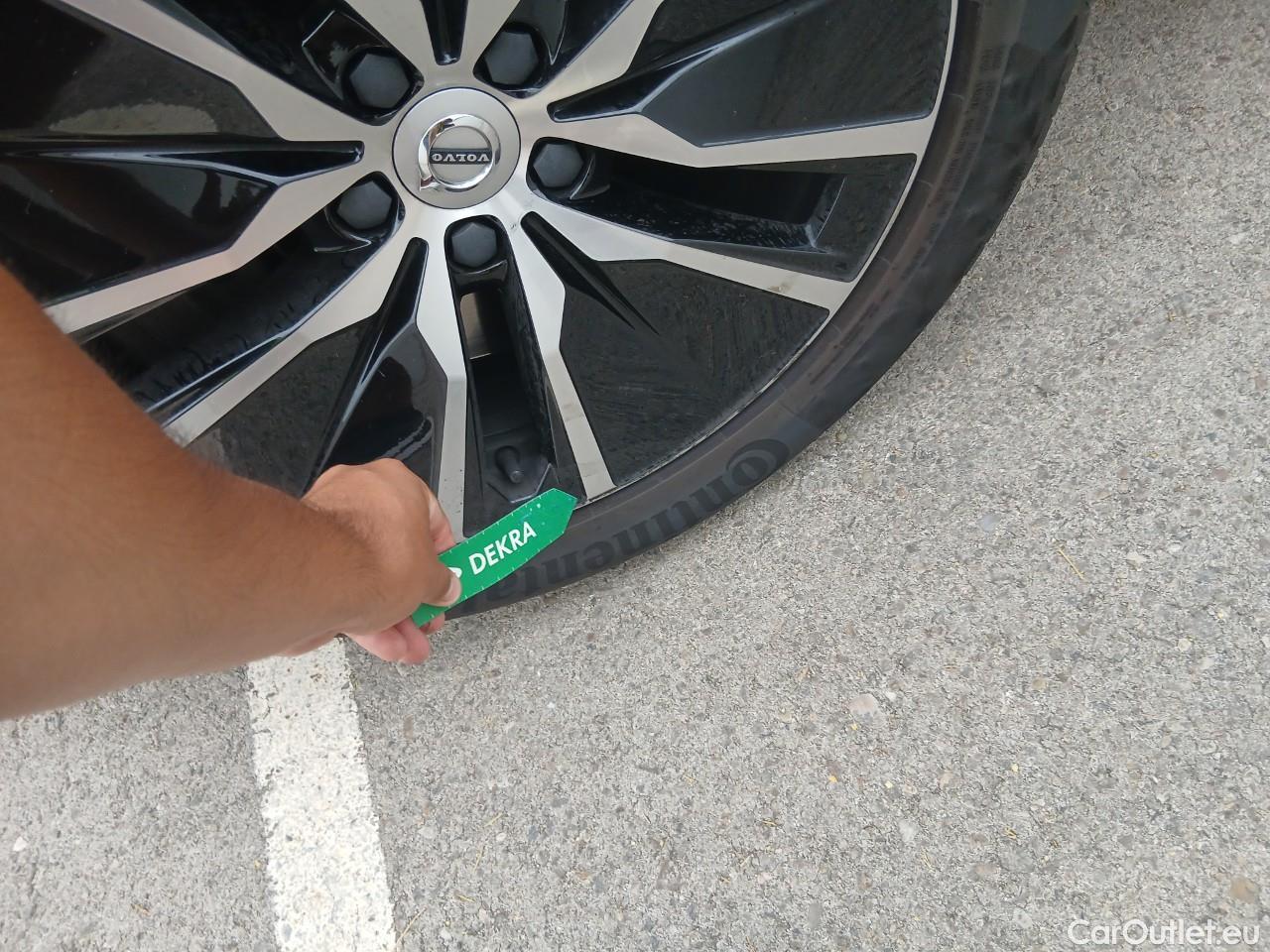  Volvo  XC90  Momentum Plug-In Hybrid AWD 2.0 T8 Twin Engine 390CV AT8 7 Plazas E6dT**27/10/2025 OMA- SE QUEDA EN EL TALLER PARA QUE LO REPAREN** #12