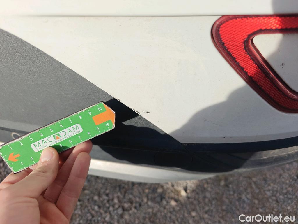  Volkswagen  T-ROC VOLKSWAGEN  / 2021 / 5P / todoterreno Life 2.0 TDI 85kW (115CV) (AC) #32