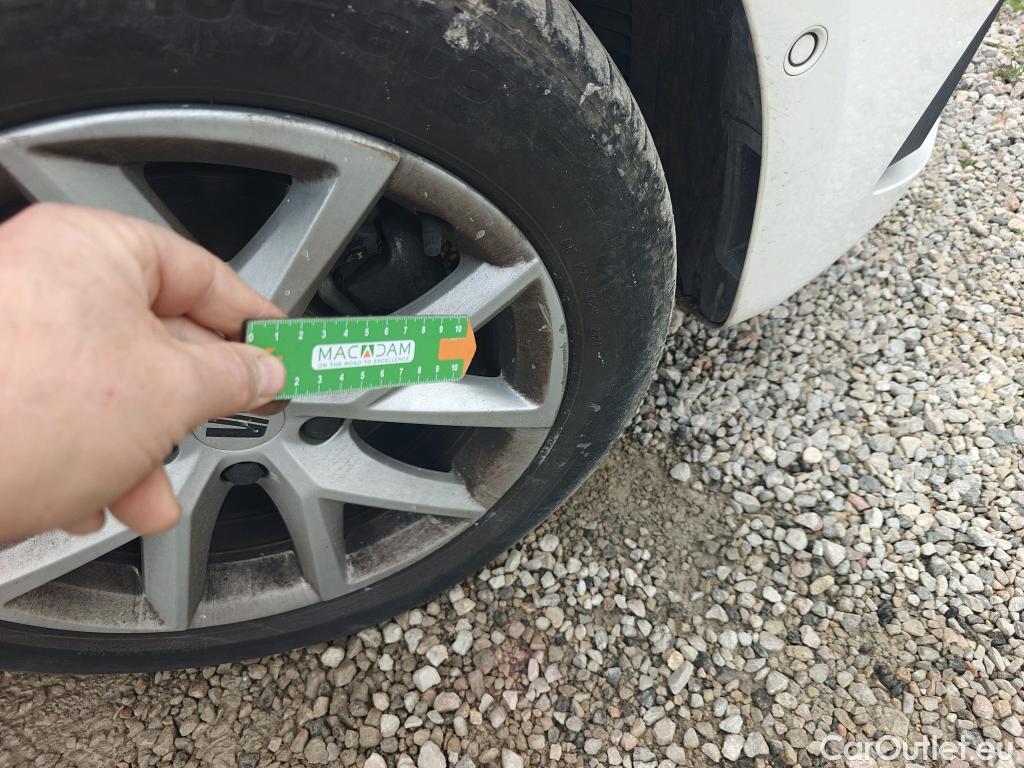  Land Rover  Discovery SEAT Nuevo León / 2020 / 5P / berlina con portón 2.0 TDI 85kW S&S Style Go(SP) #6