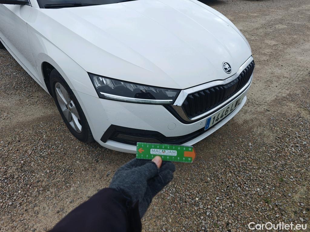  Skoda  Octavia SKODA  / 2020 / 5P / berlina con portón 2.0 TDI 110kW (150CV) Manual Ambition #9