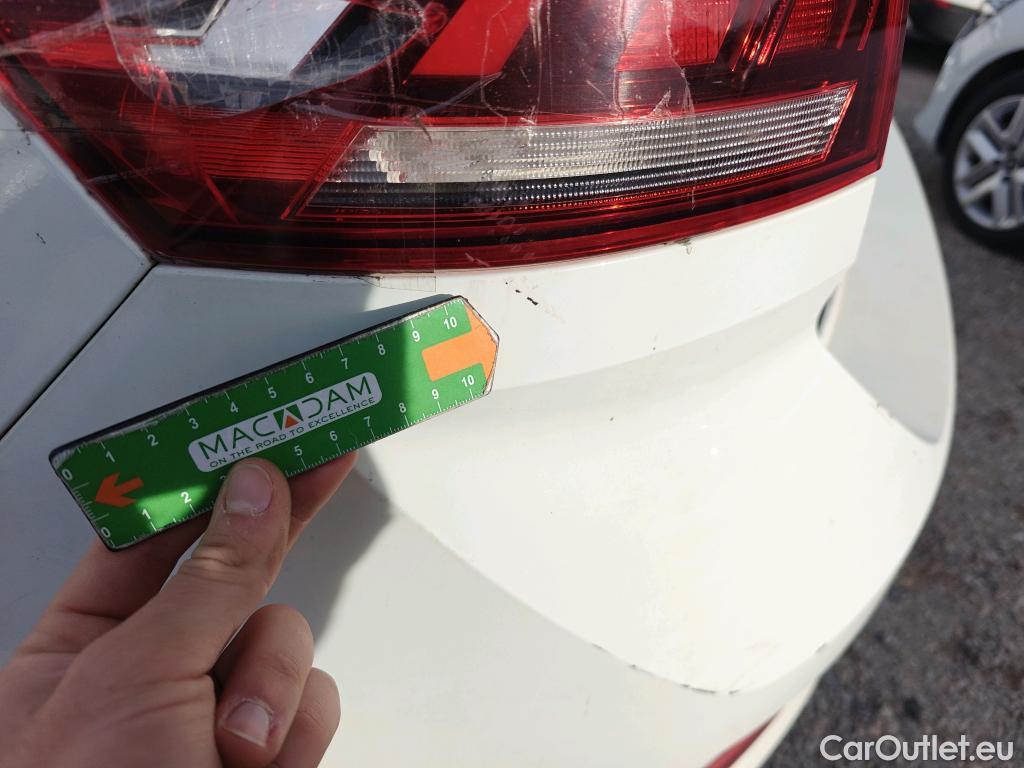  Volkswagen  T-ROC VOLKSWAGEN  / 2021 / 5P / todoterreno Life 2.0 TDI 85kW (115CV) (AC) #38