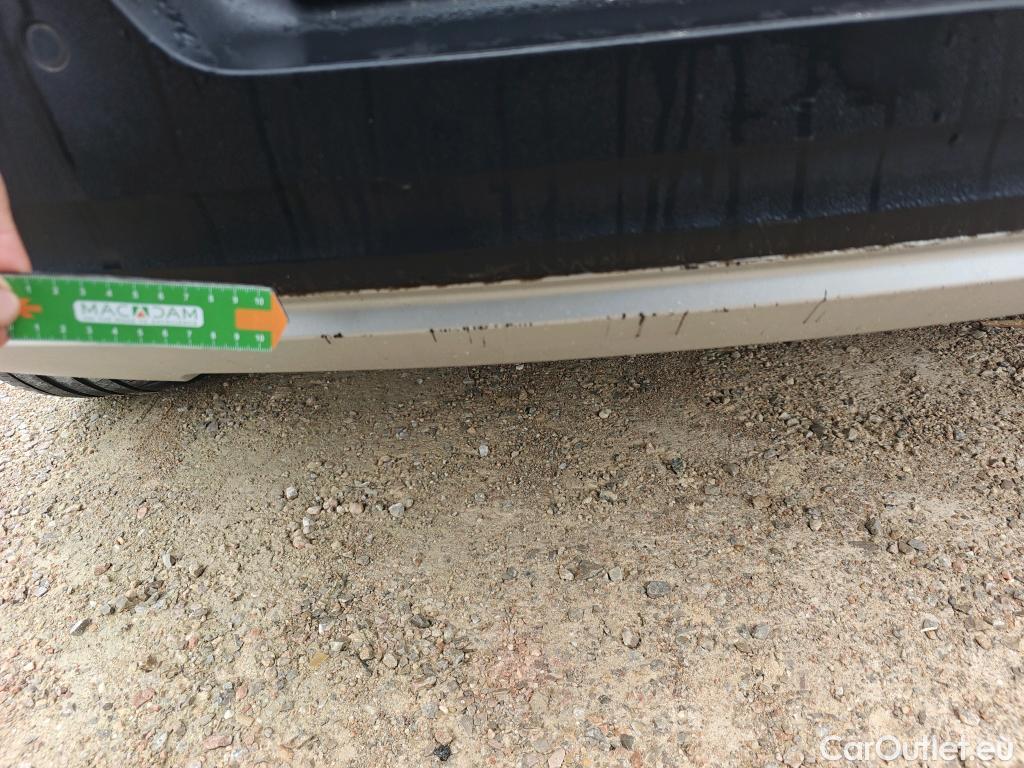  Volvo  XC 40 VOLVO XC40 / 2017 / 5P / todoterreno 1.5 T4 Twin Recharge Inscription Ex Auto #4