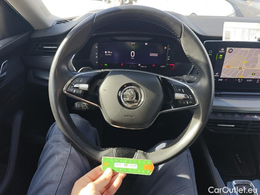  Skoda  Octavia SKODA  / 2020 / 5P / berlina con portón 2.0 TDI 85kW (115CV) DSG Ambition #28