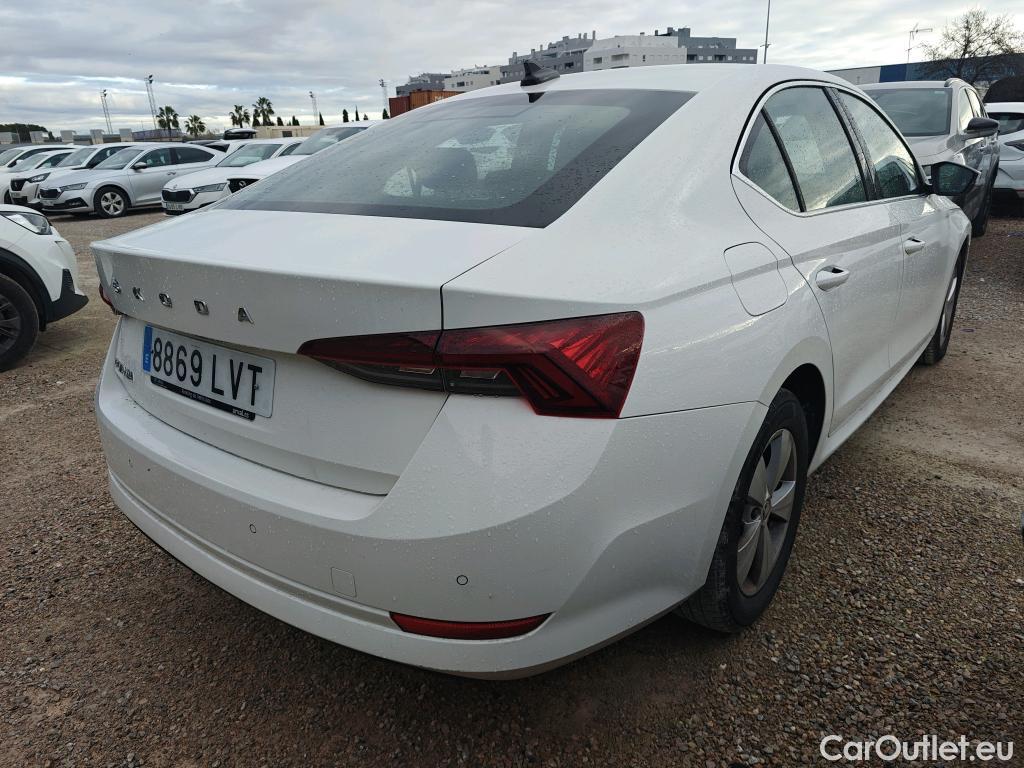  Skoda  Octavia SKODA  / 2020 / 5P / berlina con portón 2.0 TDI 110kW (150CV) Manual Ambition #9
