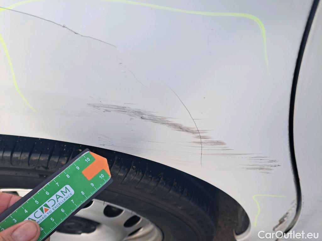  Citroen  Berlingo CITROEN  / 2018 / 4P / furgón derivado de turismo Talla M e- 50kWh CLUB #4