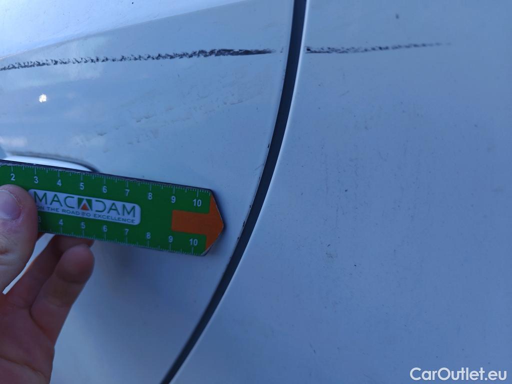  Toyota  Corolla TOYOTA  / 2019 / 5P / familiar 1.8 125H ACTIVE TECH E-CVT TOU SPORT #14