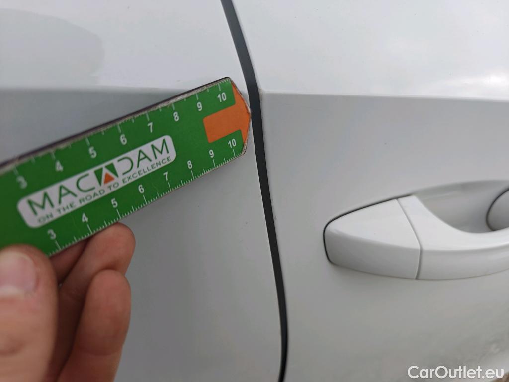  Skoda  Fabia SKODA  / 2021 / 5P / berlina con portón 1.0 TSI 70KW (95CV) Ambition #40