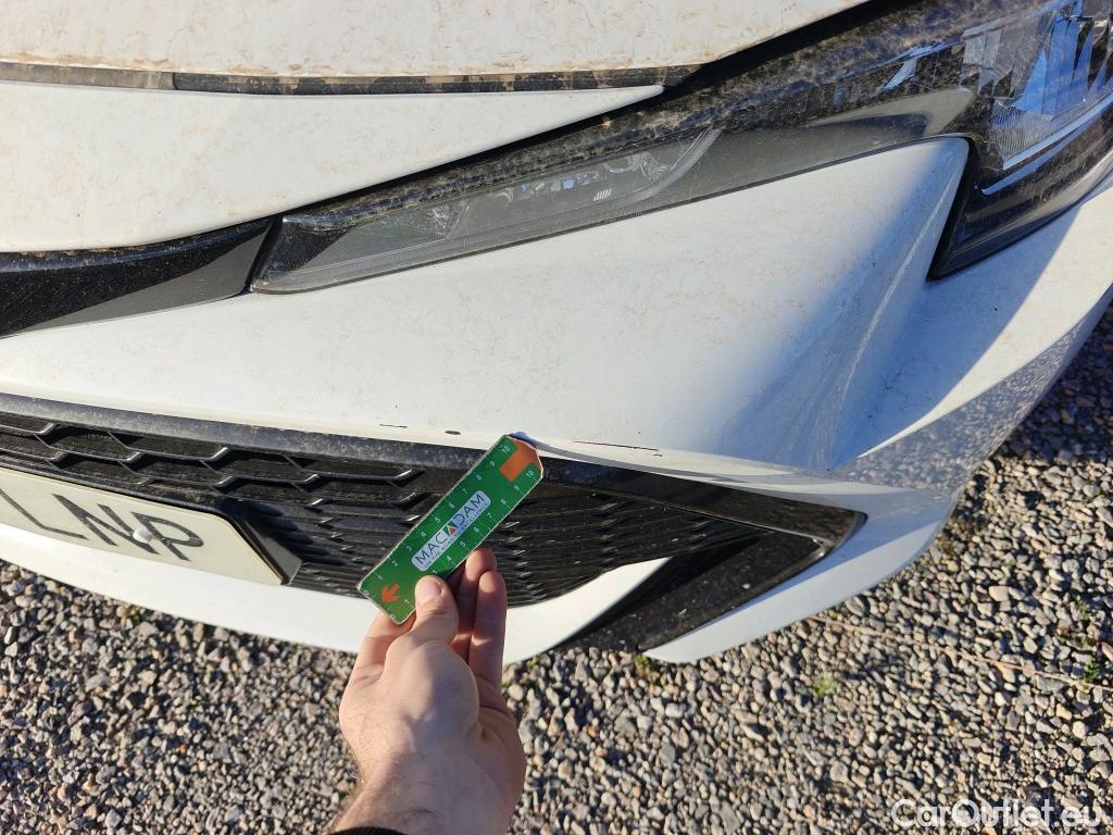  Toyota  Corolla TOYOTA  / 2019 / 5P / familiar 1.8 125H ACTIVE TECH E-CVT TOU SPORT #37