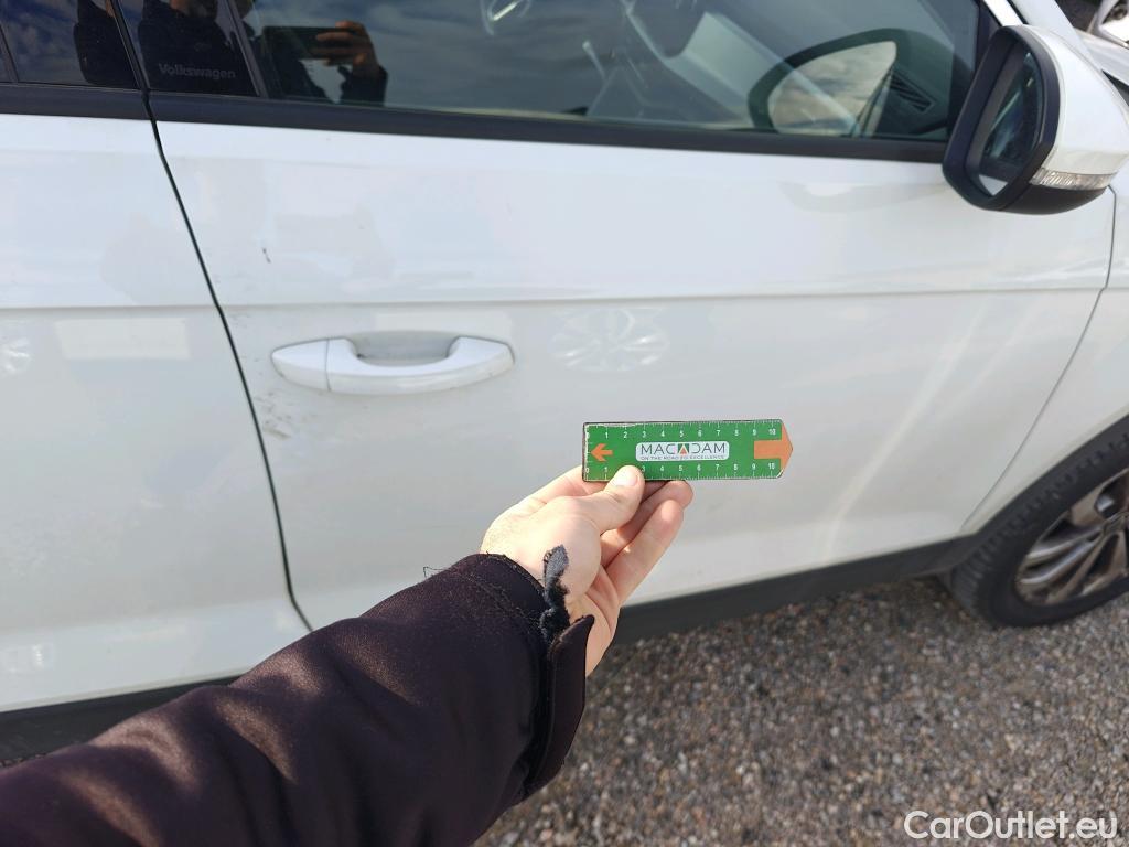  Volkswagen  T-ROC VOLKSWAGEN  / 2021 / 5P / todoterreno Life 2.0 TDI 85kW (115CV) (AC) #39