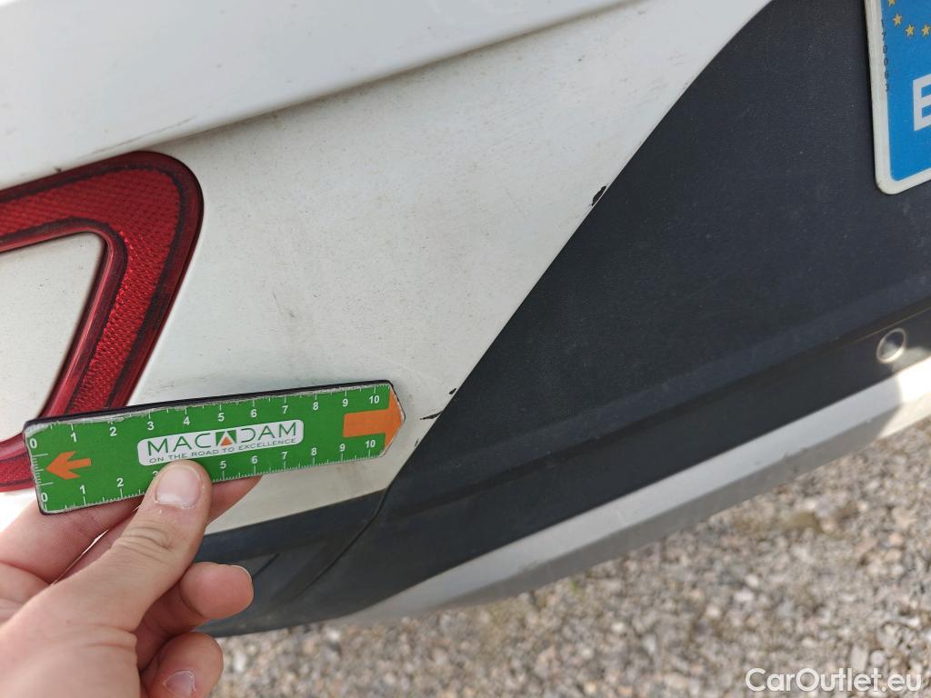  Volkswagen  T-ROC VOLKSWAGEN  / 2021 / 5P / todoterreno Life 2.0 TDI 85kW (115CV) (AC) #33