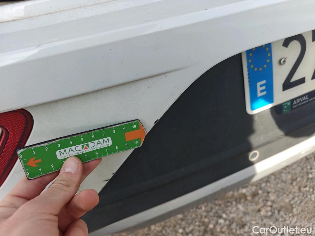  Volkswagen  T-ROC VOLKSWAGEN  / 2021 / 5P / todoterreno Life 2.0 TDI 85kW (115CV) (AC) #34