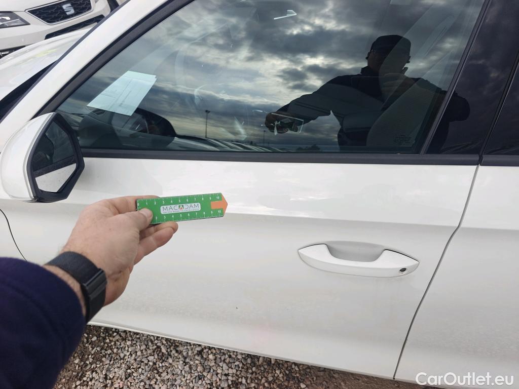  Land Rover  Discovery SEAT Nuevo León / 2020 / 5P / berlina con portón 2.0 TDI 85kW S&S Style Go(SP) #1