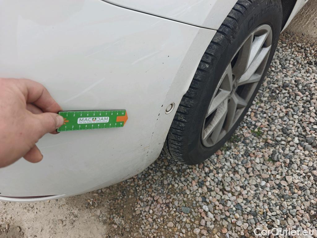  Land Rover  Discovery SEAT Nuevo León / 2020 / 5P / berlina con portón 2.0 TDI 85kW S&S Style Go(SP) #16