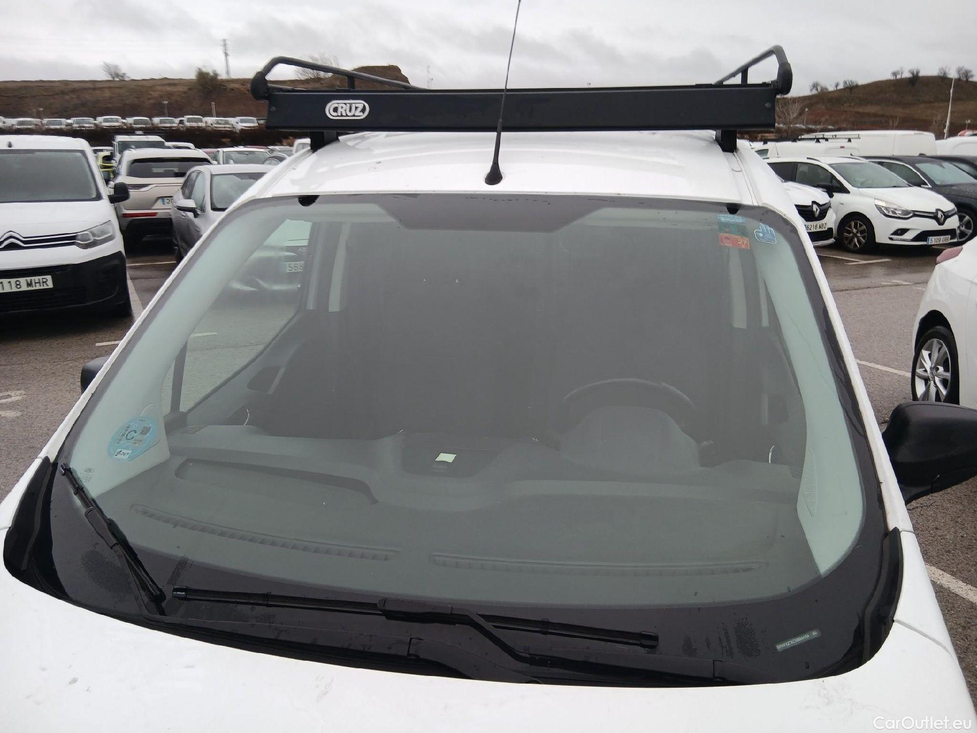  Ford  Transit FORD  Courier/2014/4P/furgón der.turis Van 1.5 TDCi 75kW Trend #2