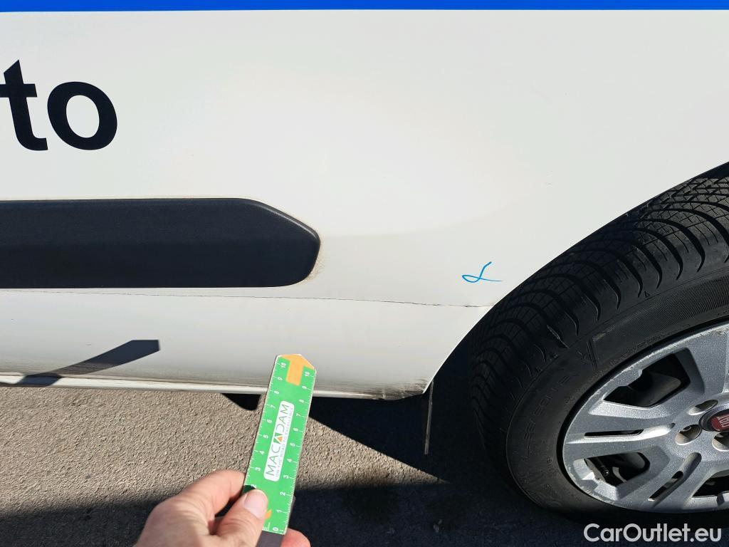  Fiat  Doblo FIAT Doblò Cargo/2015/4P/furgón derivado de turismo Cargo SX 1.6 Mjet 66kW (90CV) (AC) #15