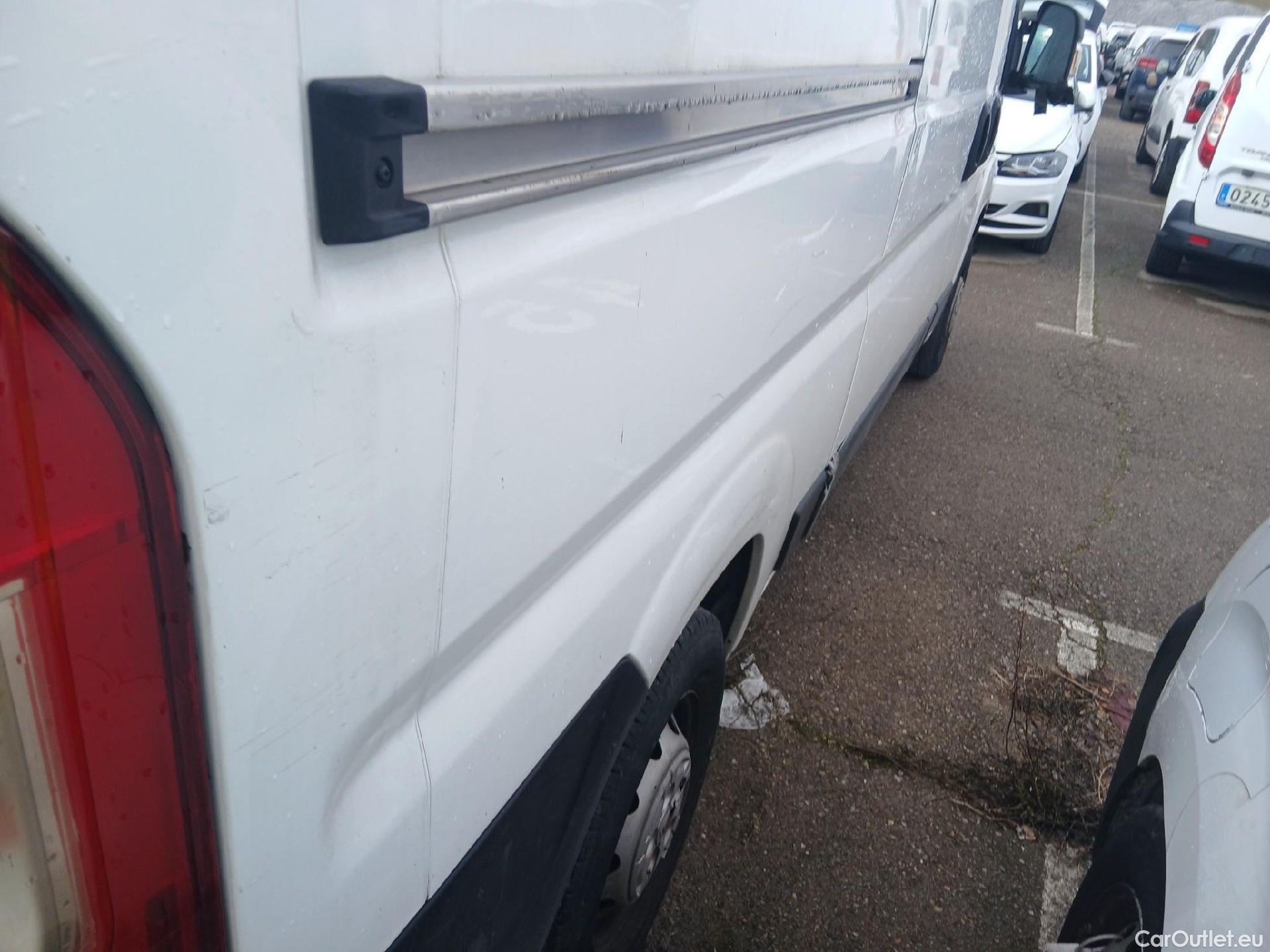  Citroen  Jumper CITROEN  / 2014 / 4P / furgón BlueHDi 81KW (110CV) Furgón 33L2H1 #33