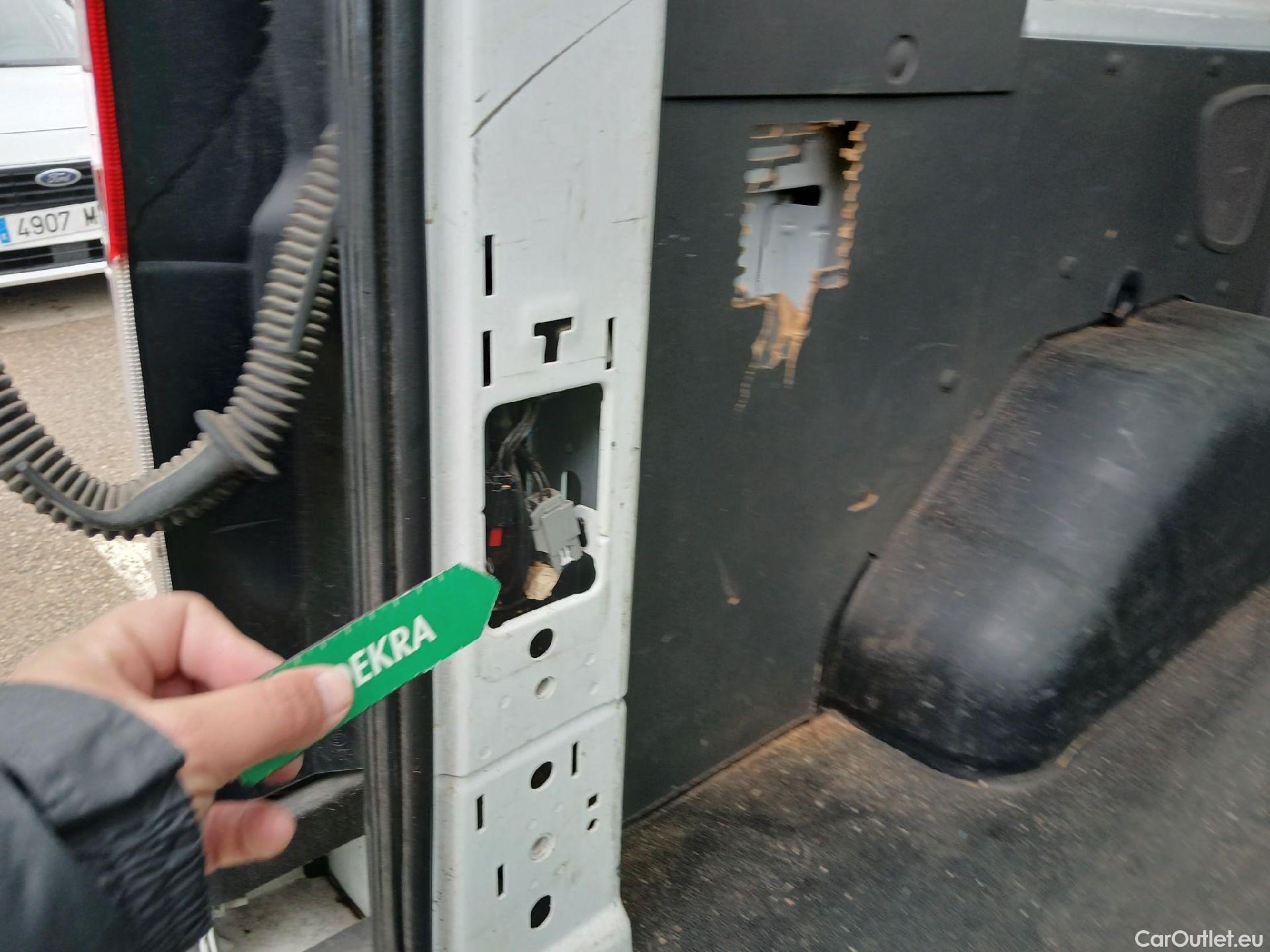  Ford  Transit FORD  / 2013 / 4P / combi 330 96kW L2H2 Kombi Trend MHEV #13