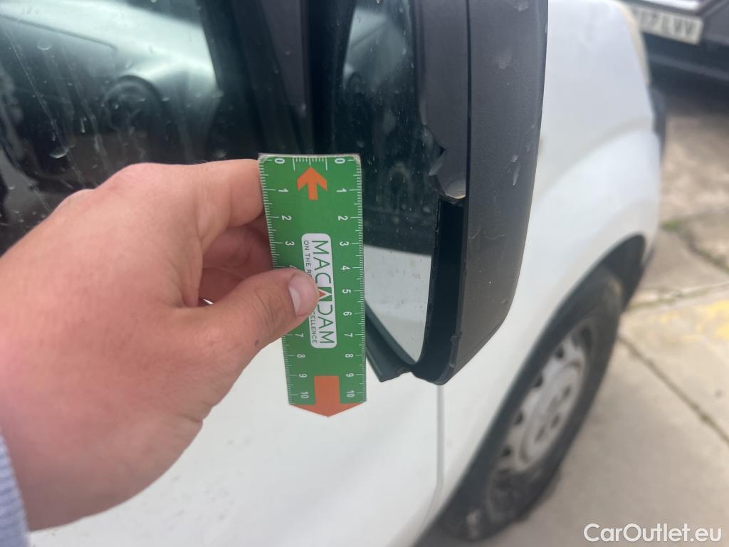  Citroen  Nemo CITROEN  VU 3p 1G furgón derivado de tu HDi 59KW (80CV) Furgón #31