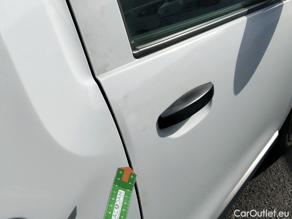  Dacia  Dokker DACIA  / 2013 / 4P / furgón derivado de turismo Van Essential Blue dCi 70kW (95CV) #38