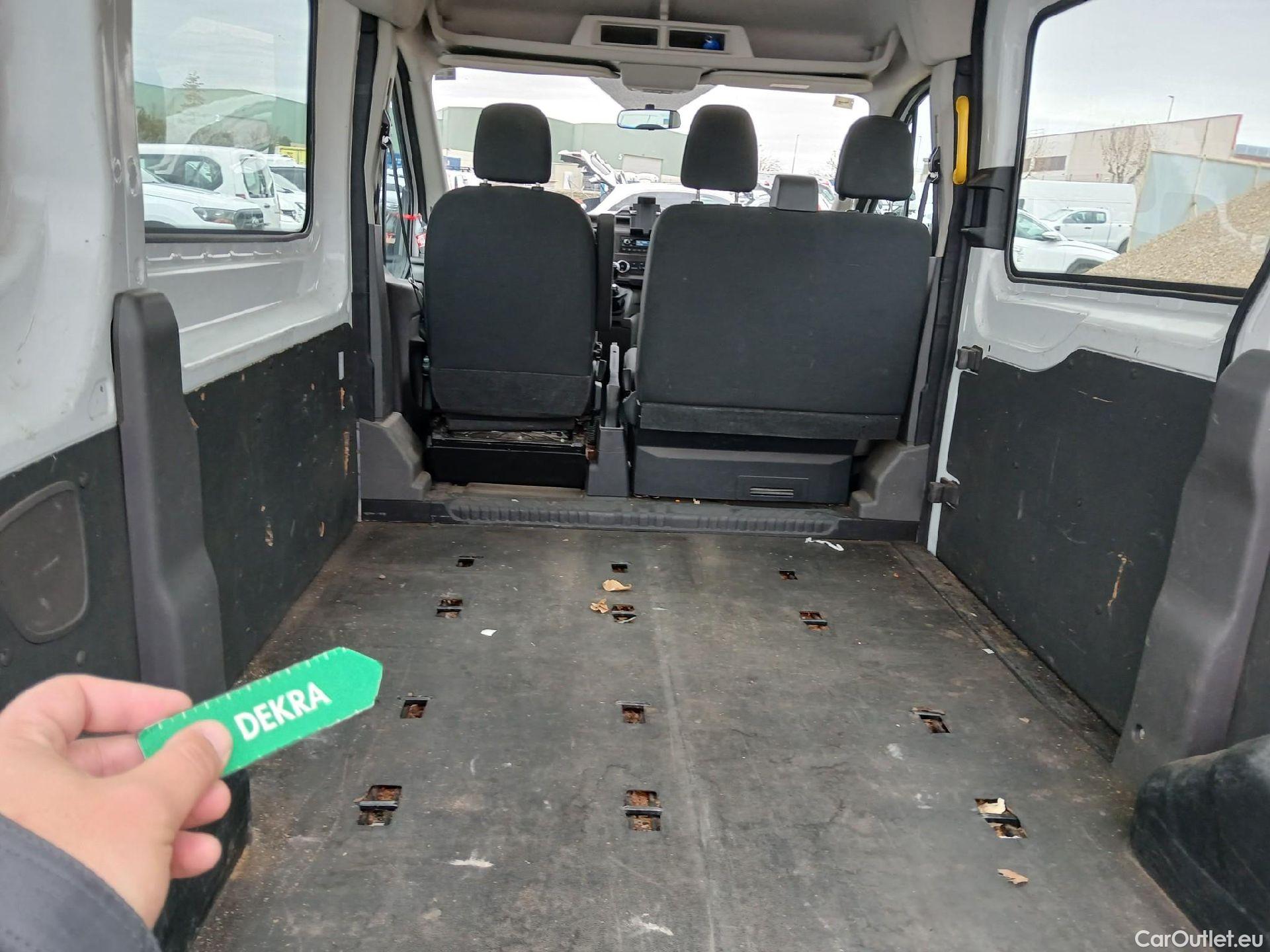  Ford  Transit FORD  / 2013 / 4P / combi 330 96kW L2H2 Kombi Trend MHEV #18