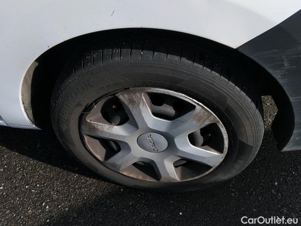  Dacia  Dokker DACIA  / 2013 / 4P / furgón derivado de turismo Van Essential Blue dCi 70kW (95CV) #33