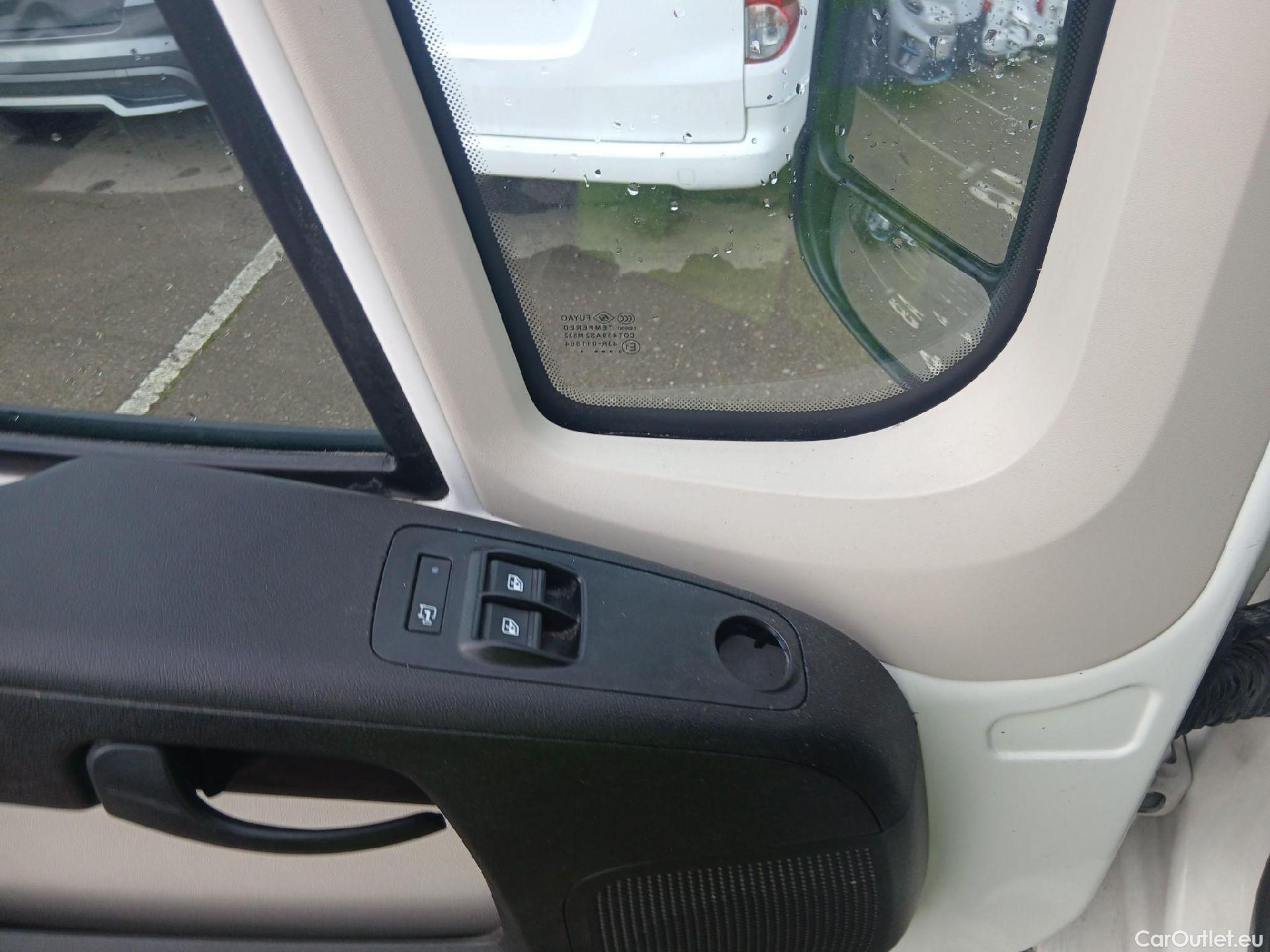  Citroen  Jumper CITROEN  / 2014 / 4P / furgón BlueHDi 81KW (110CV) Furgón 33L2H1 #48