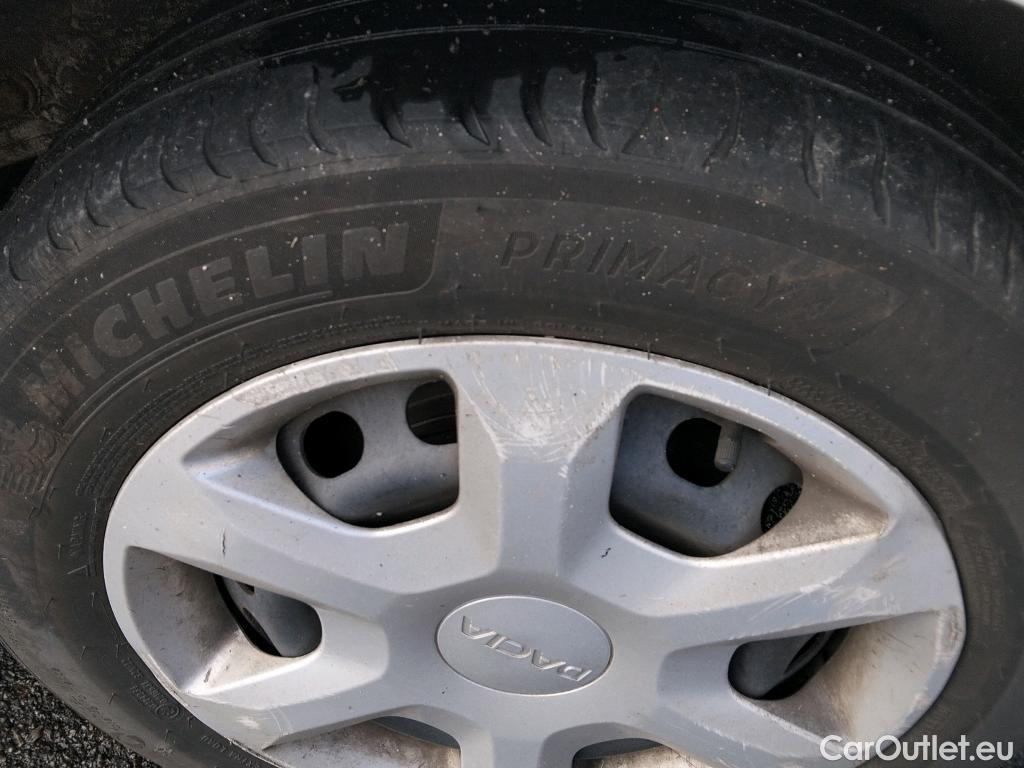  Dacia  Dokker DACIA  / 2013 / 4P / furgón derivado de turismo Van Essential Blue dCi 70kW (95CV) #20